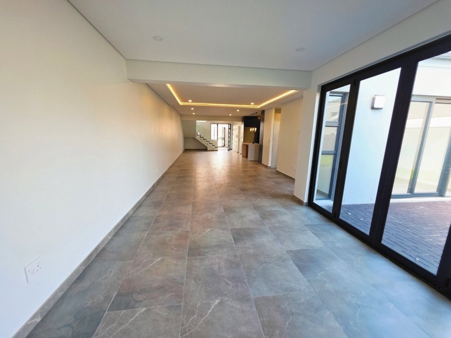 4 Bedroom Property for Sale in Sandown Western Cape